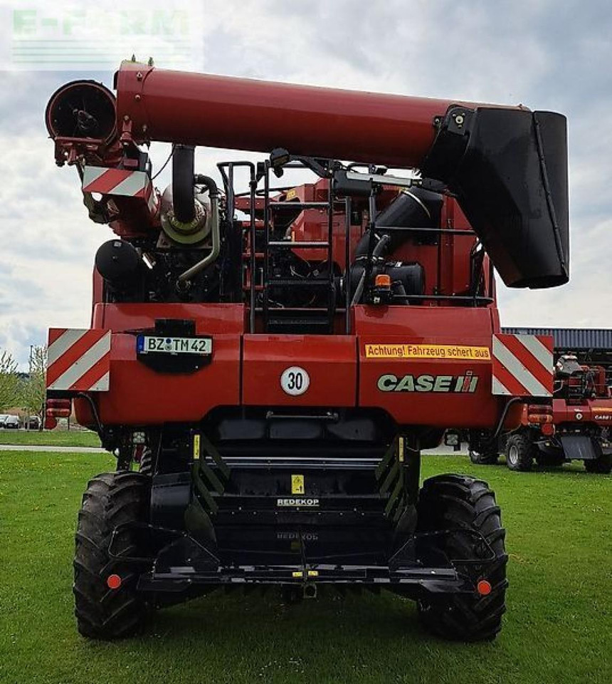 Case-IH axial flow 8250 sts - Mähdrescher: das Bild 4 Case-IH axial flow 8250 sts - Mähdrescher: das Bild 4