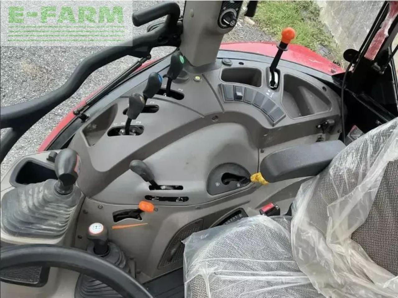 Traktor Case-IH farmall 75c: das Bild 6