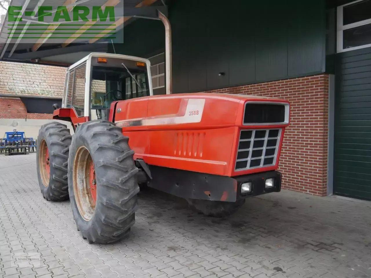 Case-IH ihc 3588 2+2 - Traktor: das Bild 2 Case-IH ihc 3588 2+2 - Traktor: das Bild 2