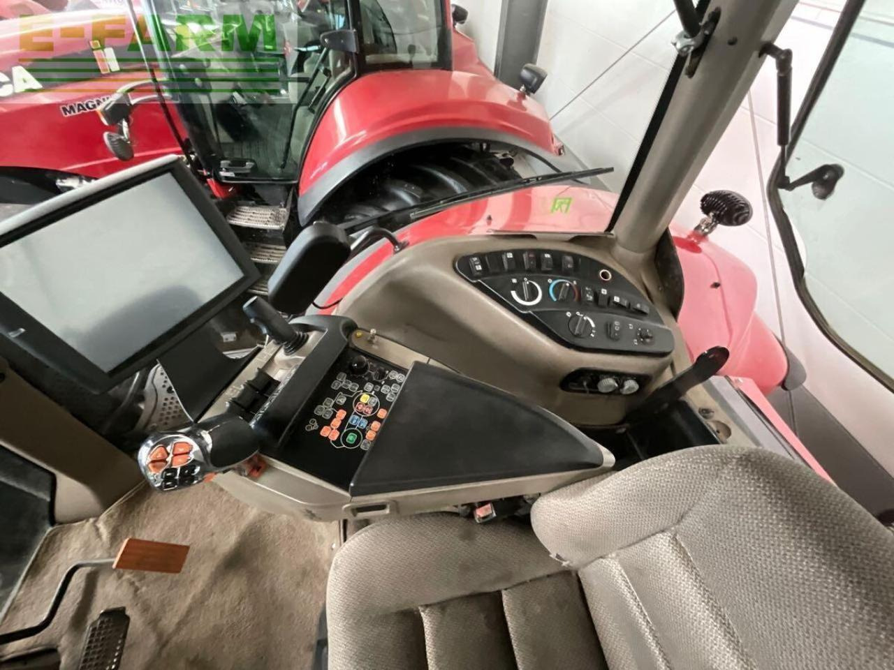 Traktor Case-IH magnum 340: das Bild 6