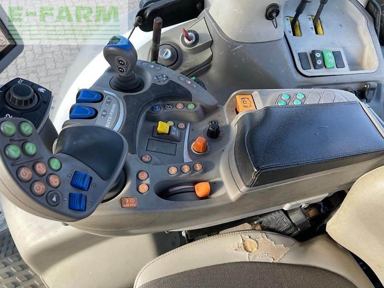 Traktor Deutz-Fahr 6215 agrotron ttv: das Bild 16