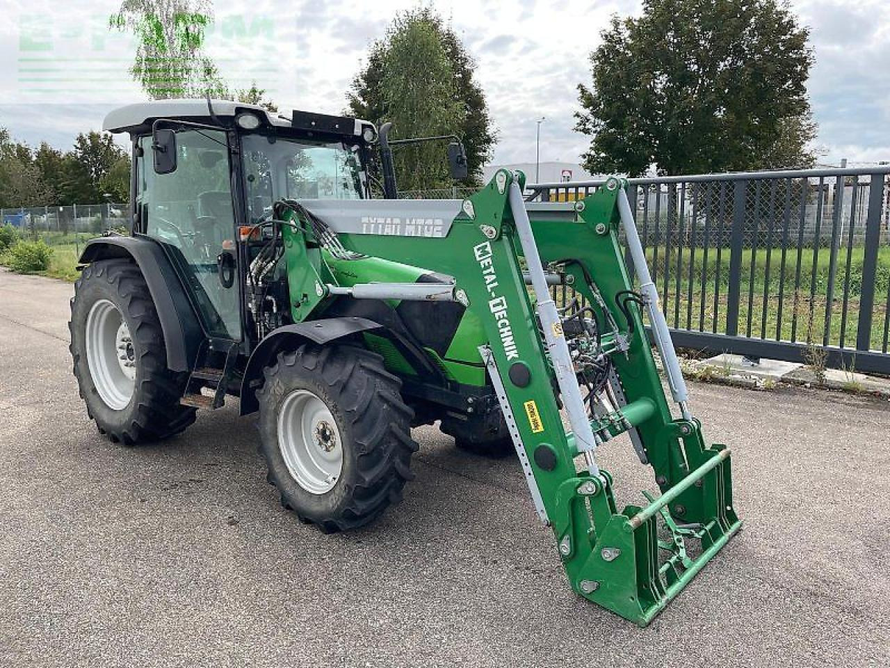 Deutz-Fahr agroplus 420 - Traktor: das Bild 1 Deutz-Fahr agroplus 420 - Traktor: das Bild 1