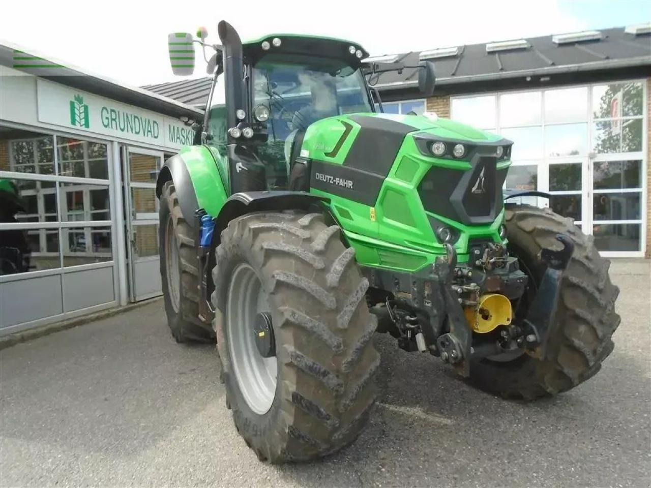 Deutz-Fahr agrotron 7230 ttv TTV - Traktor: das Bild 1 Deutz-Fahr agrotron 7230 ttv TTV - Traktor: das Bild 1