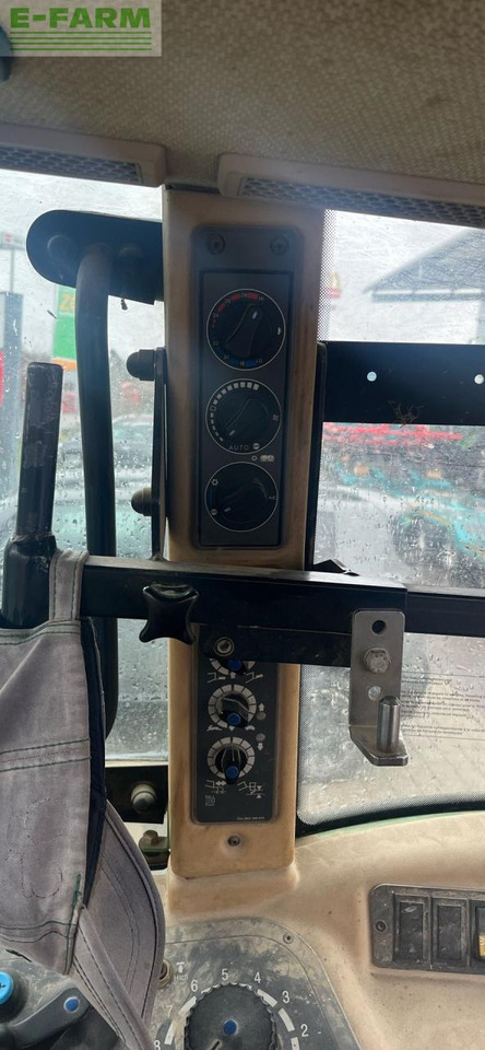 Traktor Fendt 211 S: das Bild 19