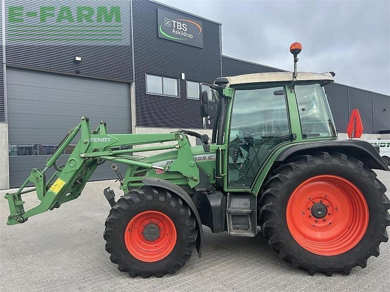 Fendt 309 c med fendt læsser - Traktor: das Bild 1 Fendt 309 c med fendt læsser - Traktor: das Bild 1