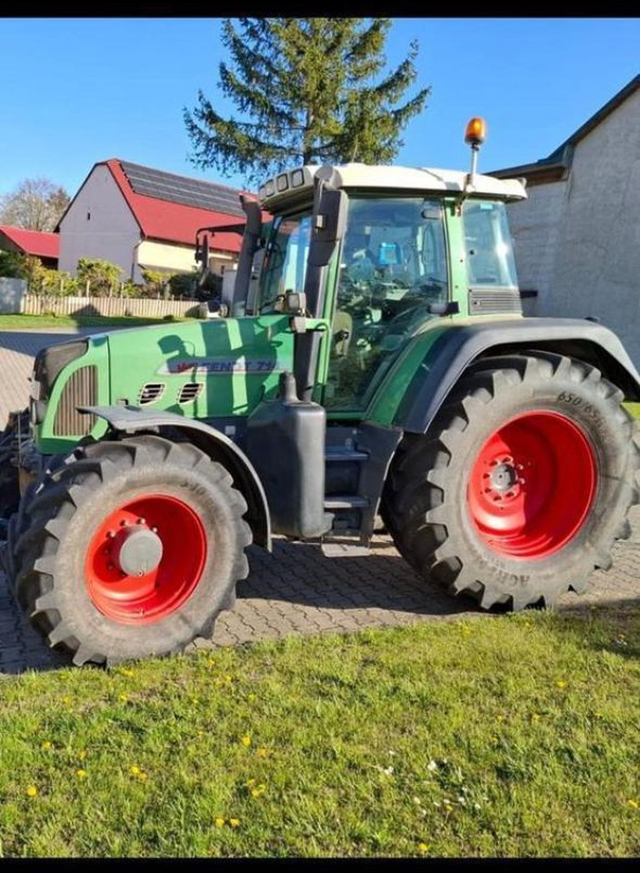 Fendt 714 vario - Traktor: das Bild 1 Fendt 714 vario - Traktor: das Bild 1