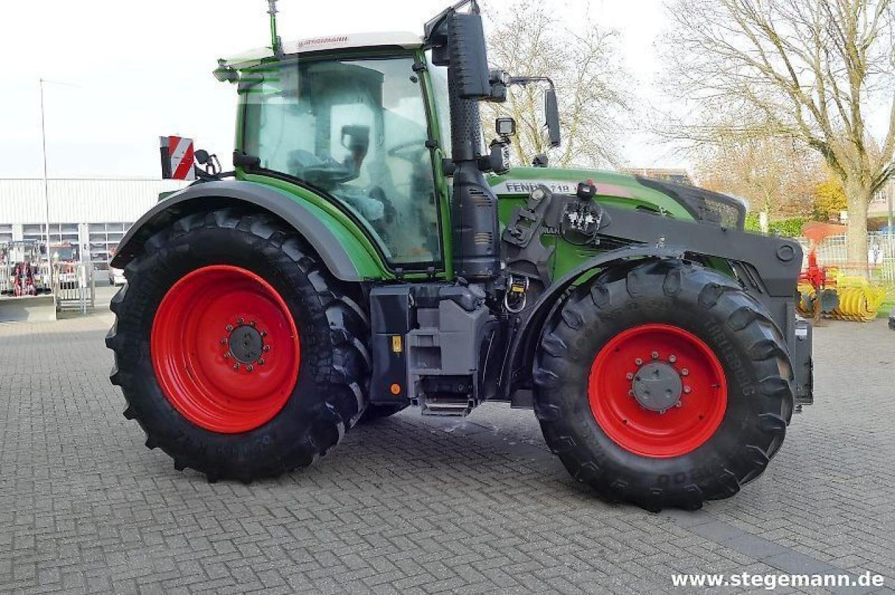 Fendt 718 vario s4 - Traktor: das Bild 4 Fendt 718 vario s4 - Traktor: das Bild 4