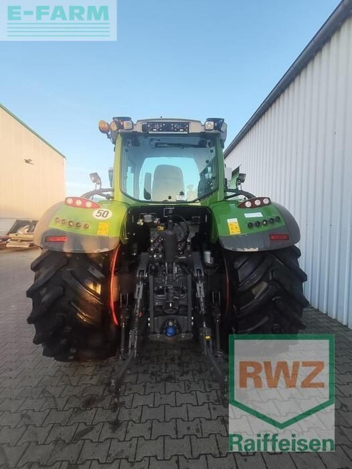 Fendt 724 vario - Traktor: das Bild 2 Fendt 724 vario - Traktor: das Bild 2