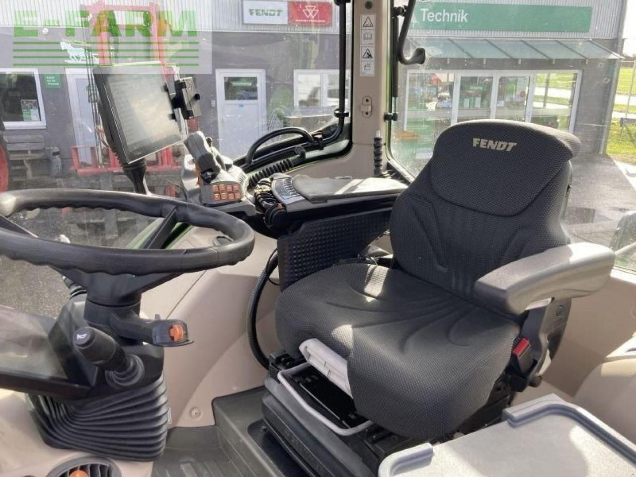Traktor Fendt 724 vario gen6 profi plus: das Bild 6