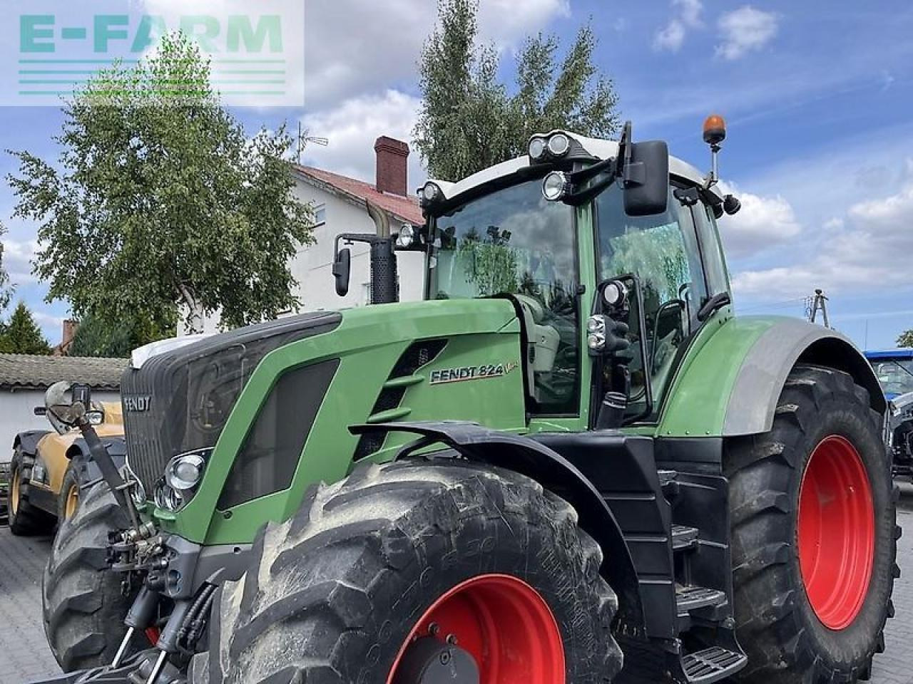 Traktor Fendt 824 vario: das Bild 15