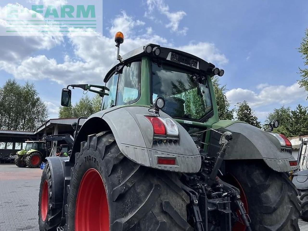 Traktor Fendt 824 vario: das Bild 24