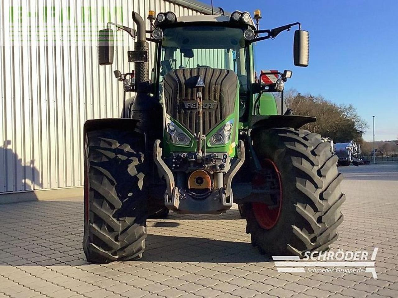 Fendt 824 vario s4 profi plus ProfiPlus - Traktor: das Bild 3 Fendt 824 vario s4 profi plus ProfiPlus - Traktor: das Bild 3