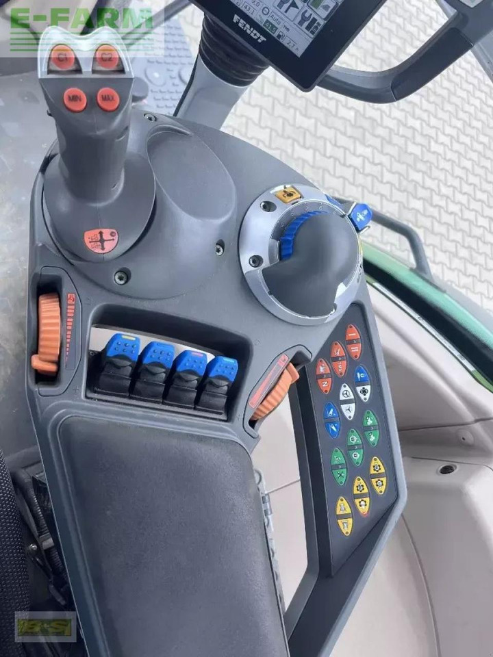 Fendt 828 - Traktor: das Bild 3 Fendt 828 - Traktor: das Bild 3