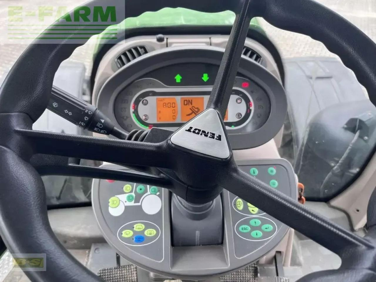 Fendt 828 - Traktor: das Bild 4 Fendt 828 - Traktor: das Bild 4