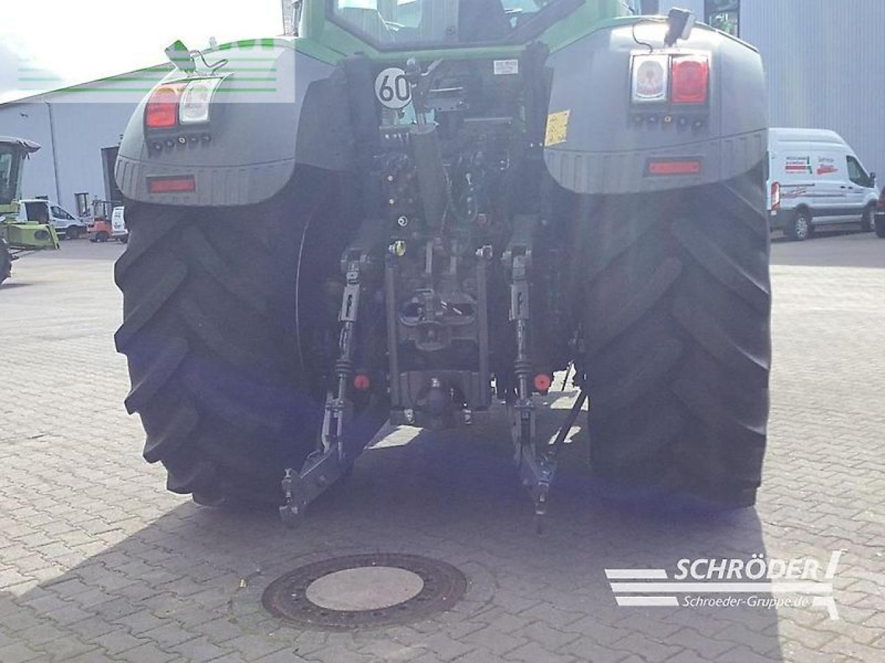 Fendt 828 vario s4 profi plus ProfiPlus - Traktor: das Bild 4 Fendt 828 vario s4 profi plus ProfiPlus - Traktor: das Bild 4