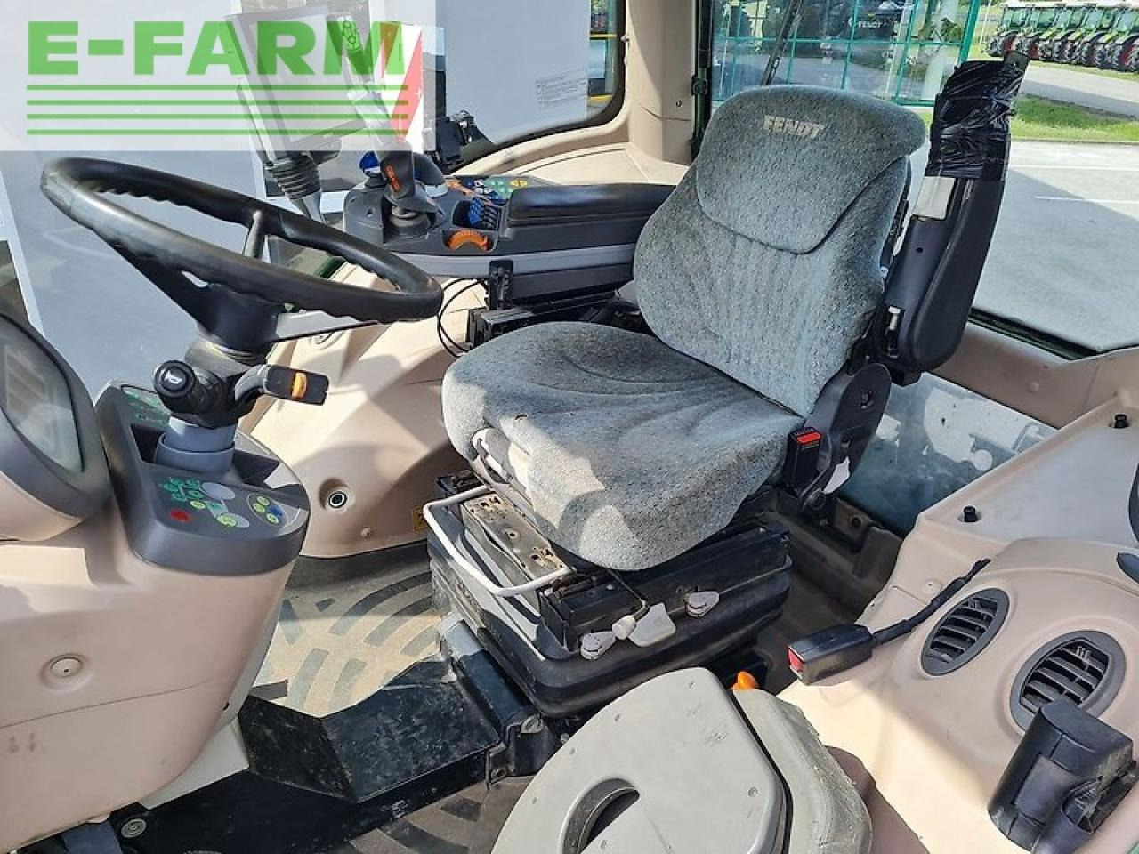Traktor Fendt 927 vario: das Bild 8