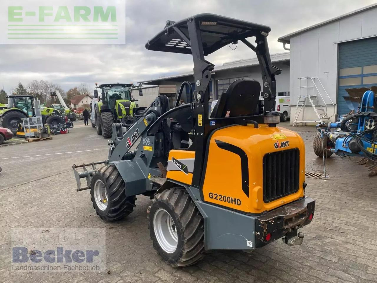 Giant g 2200 - Minibagger: das Bild 4 Giant g 2200 - Minibagger: das Bild 4