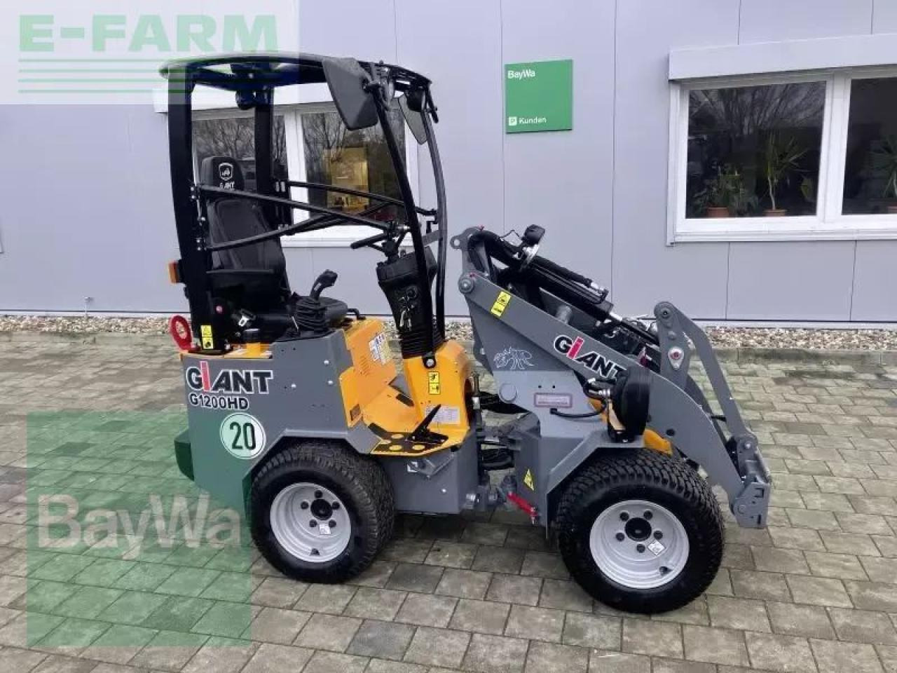 Giant g1200 - Minibagger: das Bild 1 Giant g1200 - Minibagger: das Bild 1