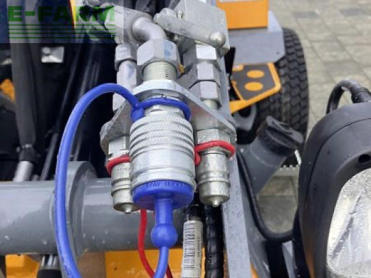 Giant g1200 - Minibagger: das Bild 5 Giant g1200 - Minibagger: das Bild 5