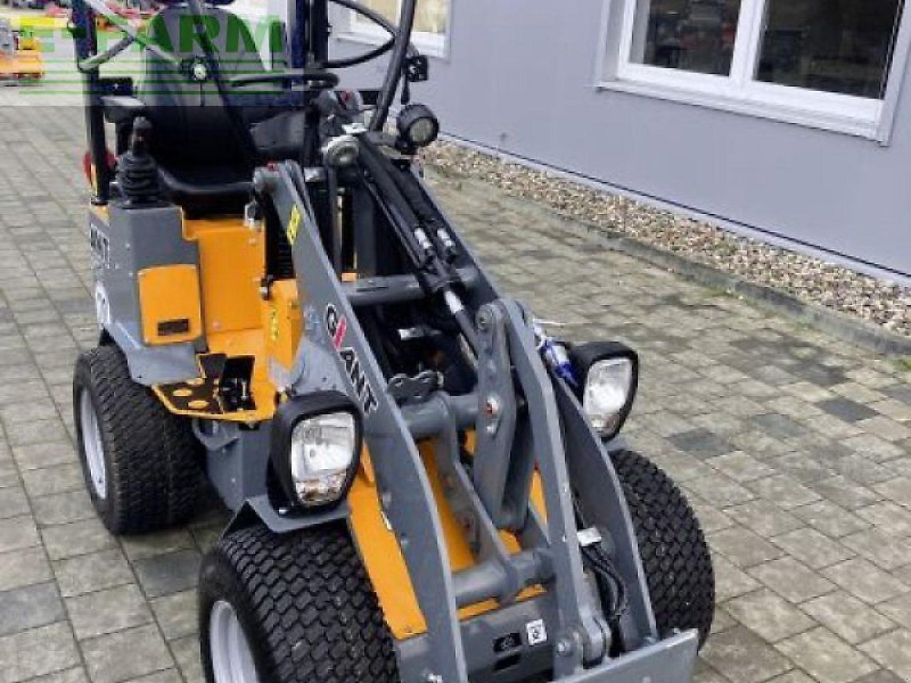 Giant g1200 - Minibagger: das Bild 3 Giant g1200 - Minibagger: das Bild 3