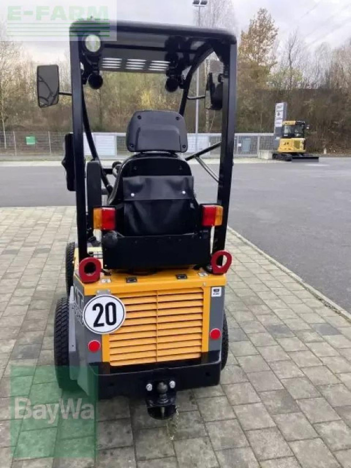 Giant g1200 - Minibagger: das Bild 4 Giant g1200 - Minibagger: das Bild 4