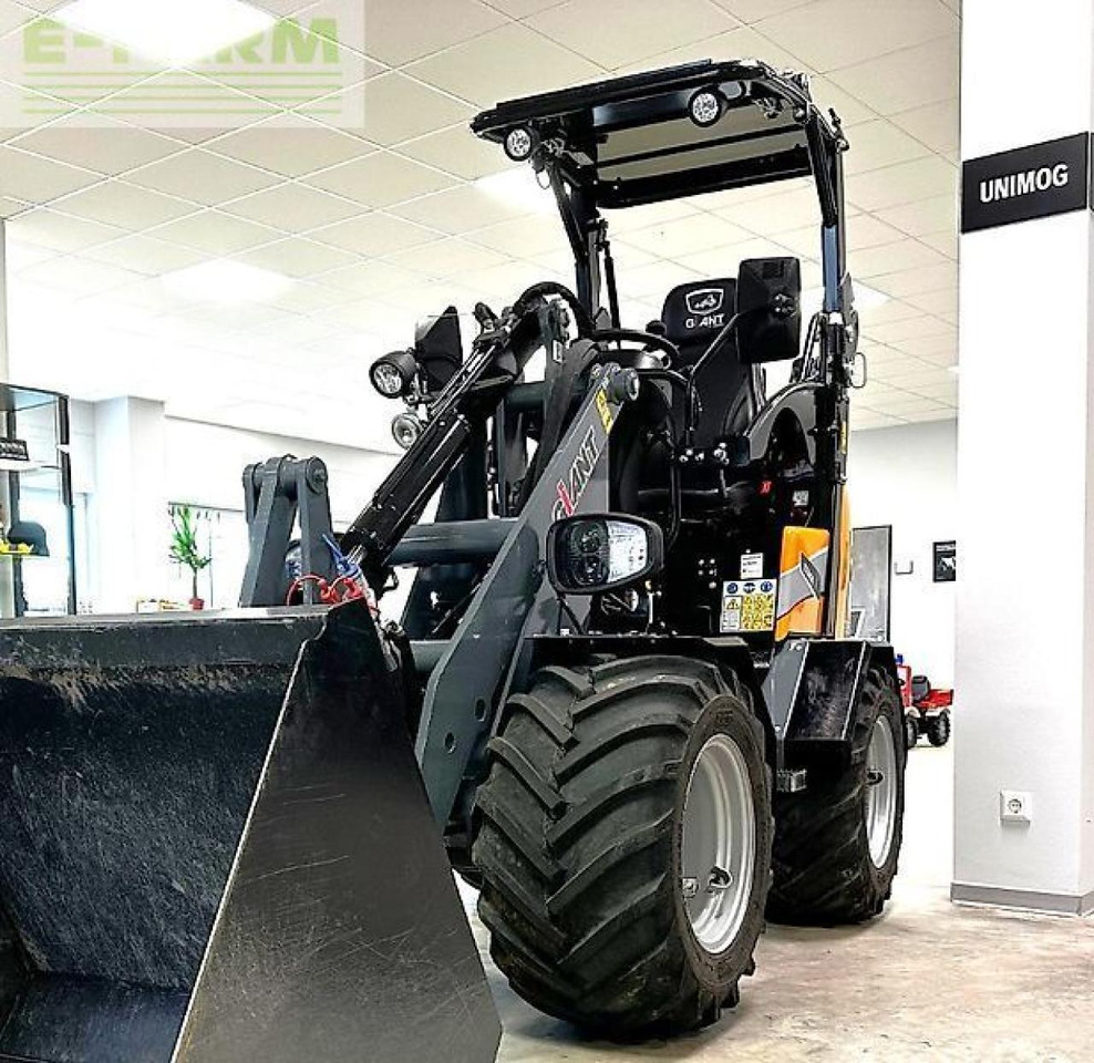 Giant g1500 radlader/hoflader - Minibagger: das Bild 3 Giant g1500 radlader/hoflader - Minibagger: das Bild 3