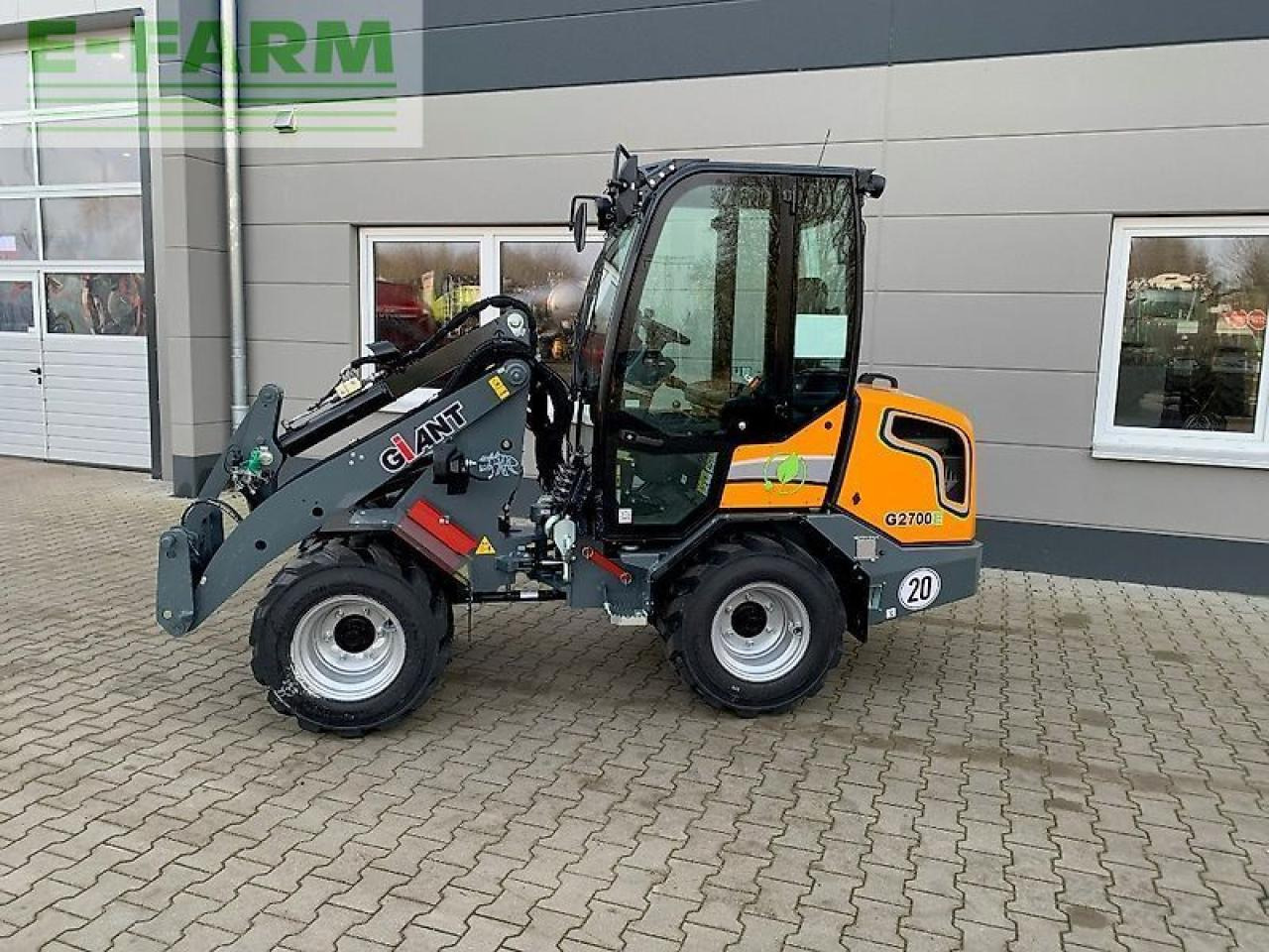 Giant g2700 elektro - Minibagger: das Bild 3 Giant g2700 elektro - Minibagger: das Bild 3