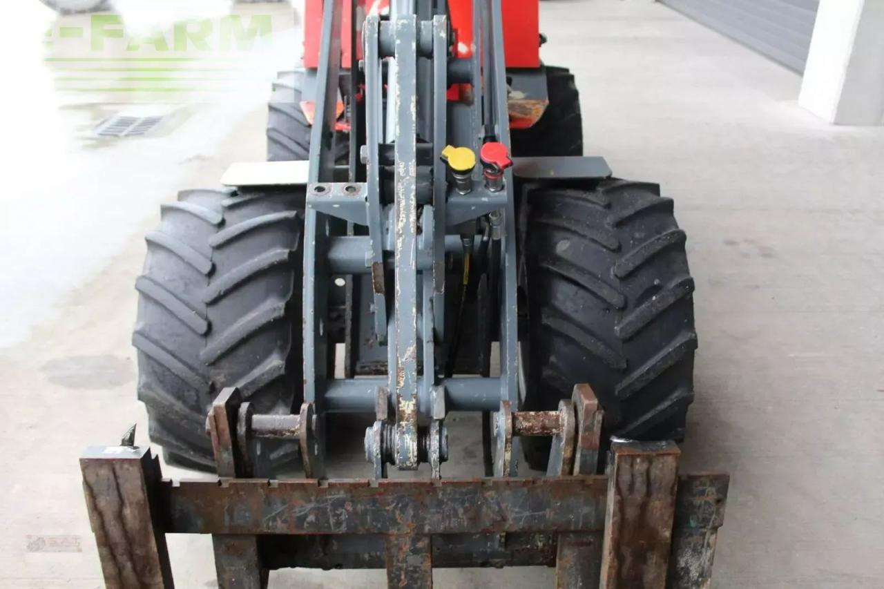 Giant hoflader d 335 t - Radlader: das Bild 3 Giant hoflader d 335 t - Radlader: das Bild 3