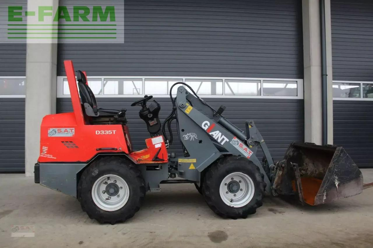 Giant hoflader d 335 t - Radlader: das Bild 5 Giant hoflader d 335 t - Radlader: das Bild 5