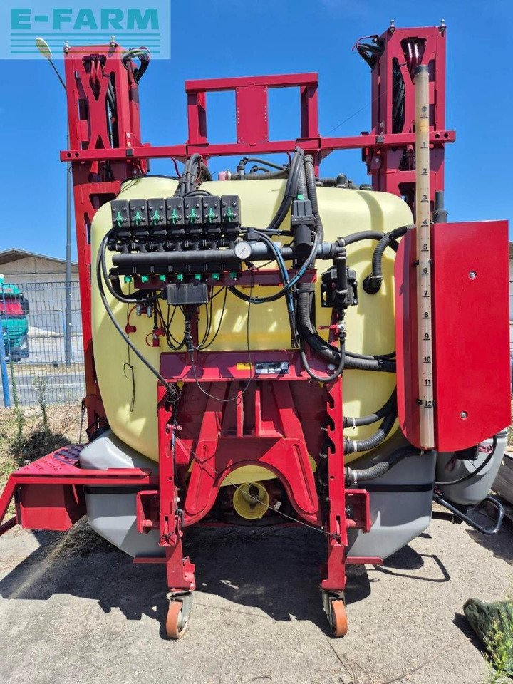 Hardi MASTER - Anhängespritze: das Bild 2 Hardi MASTER - Anhängespritze: das Bild 2