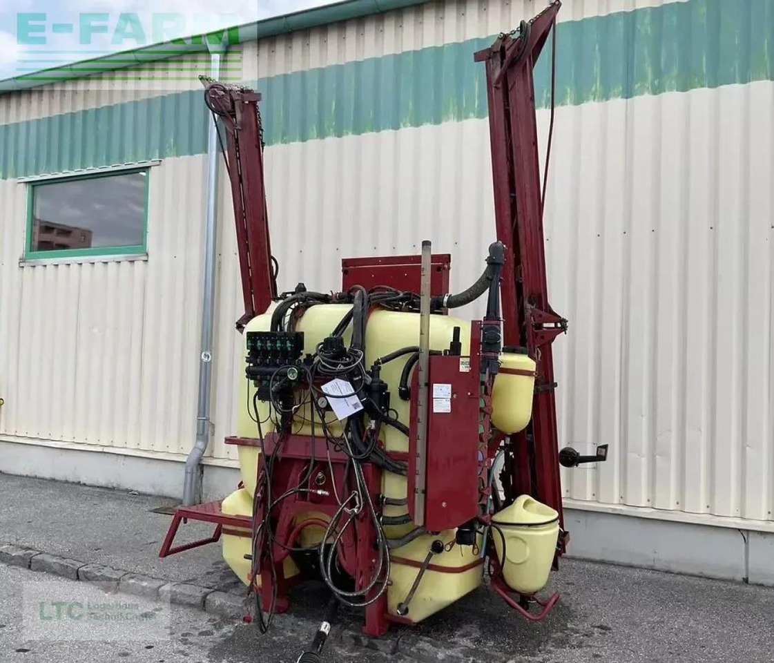 Hardi Master 1200 - Anhängespritze: das Bild 2 Hardi Master 1200 - Anhängespritze: das Bild 2