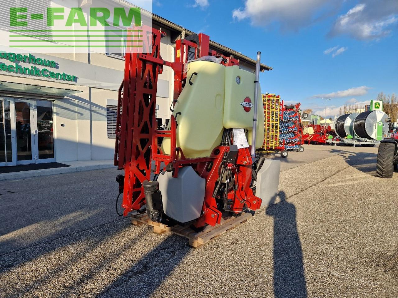 Hardi Mega 12 - Anbauspritze: das Bild 3 Hardi Mega 12 - Anbauspritze: das Bild 3