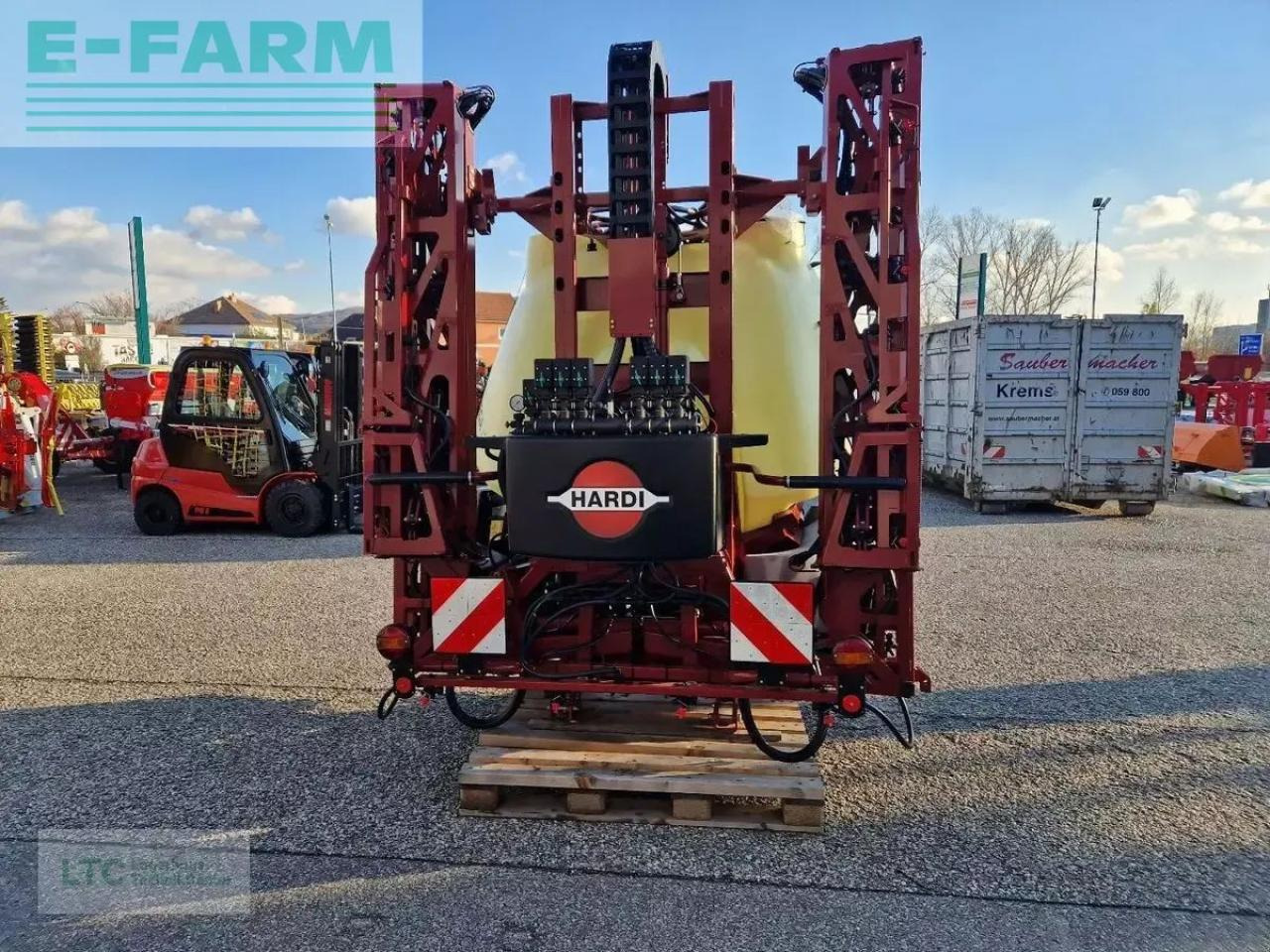 Hardi mega 12 - Anhängespritze: das Bild 3 Hardi mega 12 - Anhängespritze: das Bild 3