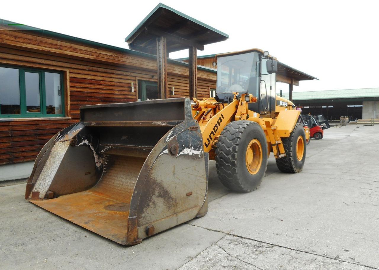 Hyundai hl740-7 mit hochkippschaufel u. volvo sw - Minibagger: das Bild 2 Hyundai hl740-7 mit hochkippschaufel u. volvo sw - Minibagger: das Bild 2
