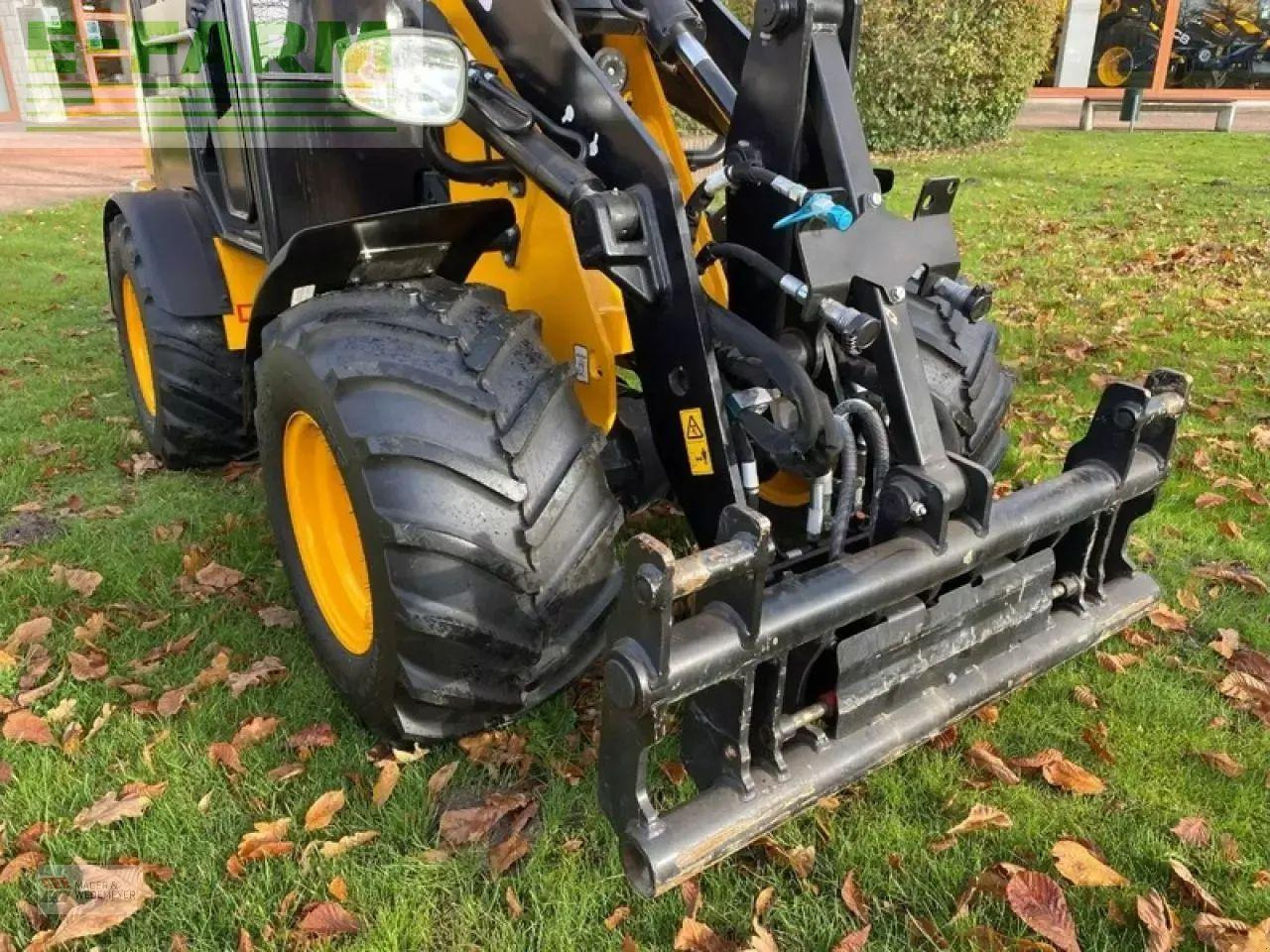 JCB 403 e agri hoflader, förderfähig - Minibagger: das Bild 2 JCB 403 e agri hoflader, förderfähig - Minibagger: das Bild 2
