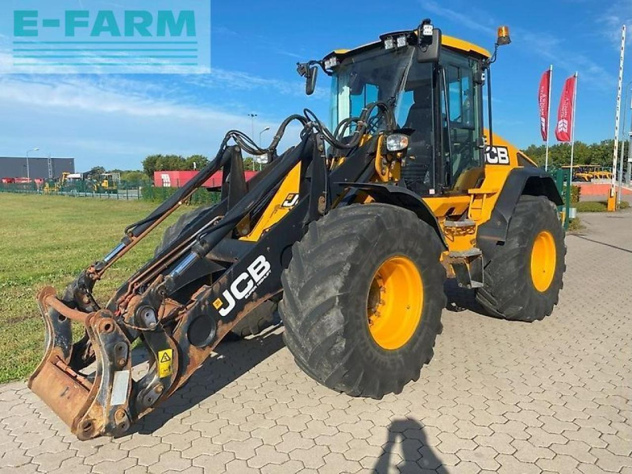 JCB 419s agri super high lift - Minibagger: das Bild 1 JCB 419s agri super high lift - Minibagger: das Bild 1