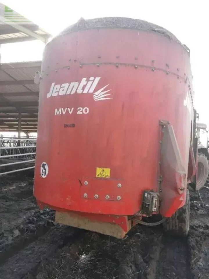 Jeantil mvv20 - Fütterungstechnik: das Bild 4 Jeantil mvv20 - Fütterungstechnik: das Bild 4