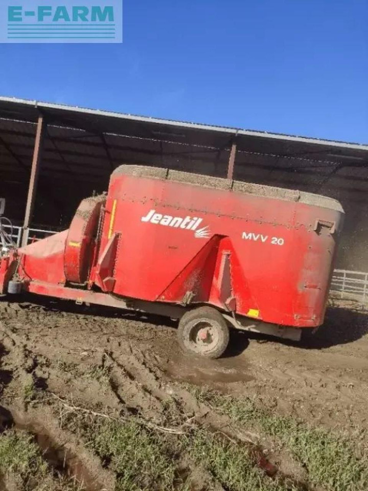 Jeantil mvv20 - Fütterungstechnik: das Bild 1 Jeantil mvv20 - Fütterungstechnik: das Bild 1