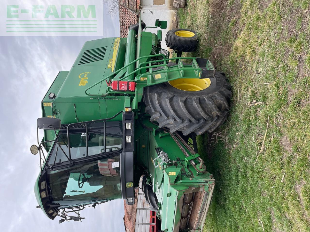 John Deere 1550 WTS - Mähdrescher: das Bild 1 John Deere 1550 WTS - Mähdrescher: das Bild 1