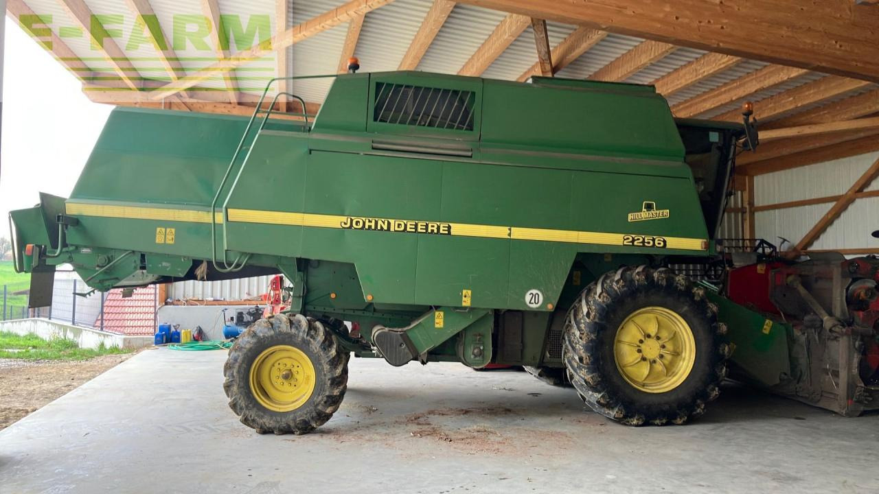 John Deere 2256 HillMaster - Mähdrescher: das Bild 4 John Deere 2256 HillMaster - Mähdrescher: das Bild 4