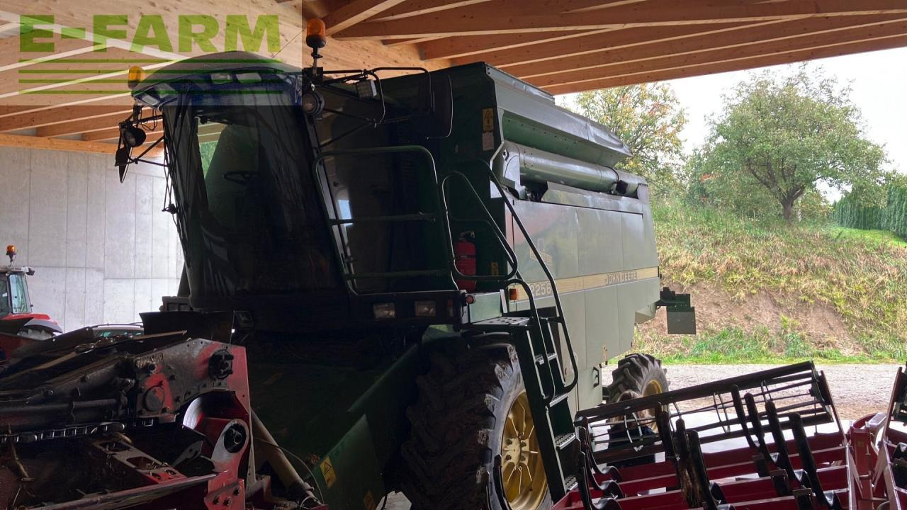 John Deere 2256 HillMaster - Mähdrescher: das Bild 1 John Deere 2256 HillMaster - Mähdrescher: das Bild 1