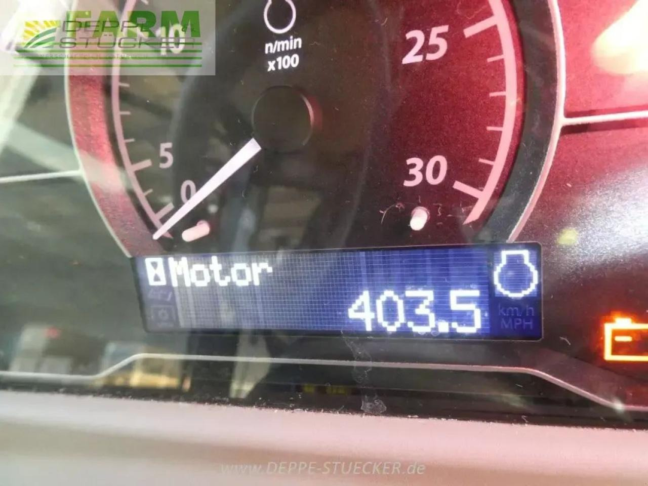 Traktor John Deere 3046r: das Bild 15 Traktor John Deere 3046r: das Bild 15