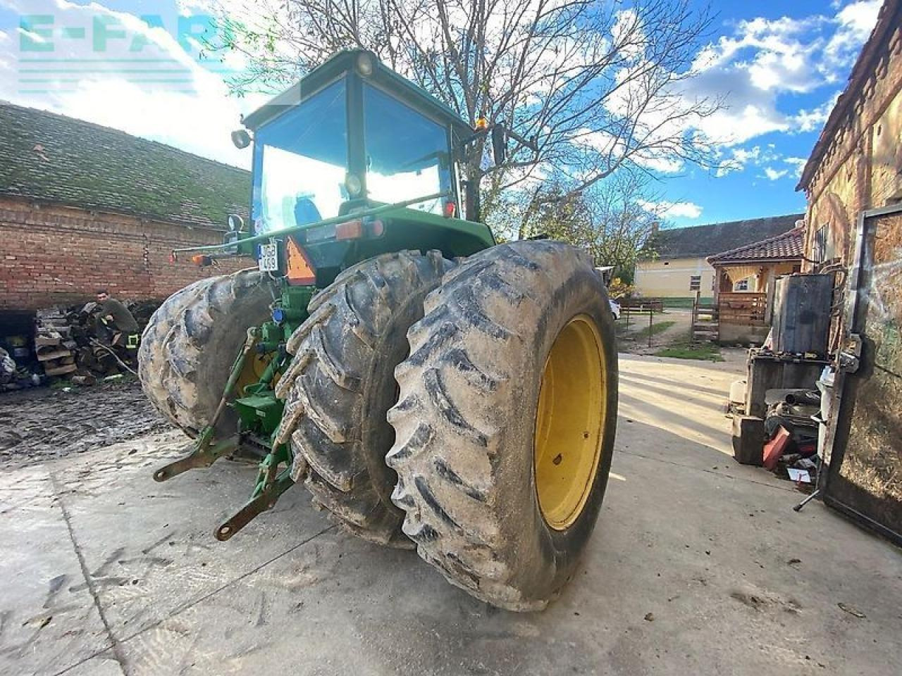 John Deere 4755 - Traktor: das Bild 4 John Deere 4755 - Traktor: das Bild 4