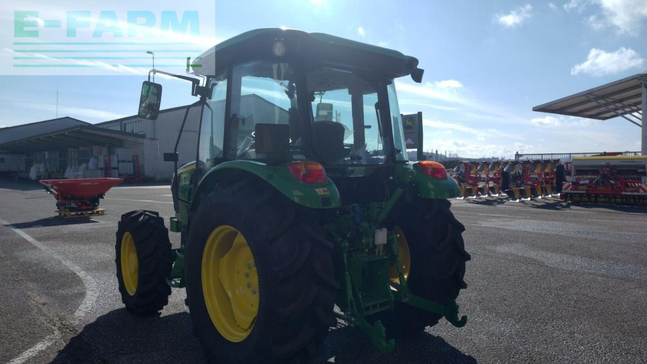 John Deere 5067e - Traktor: das Bild 4 John Deere 5067e - Traktor: das Bild 4
