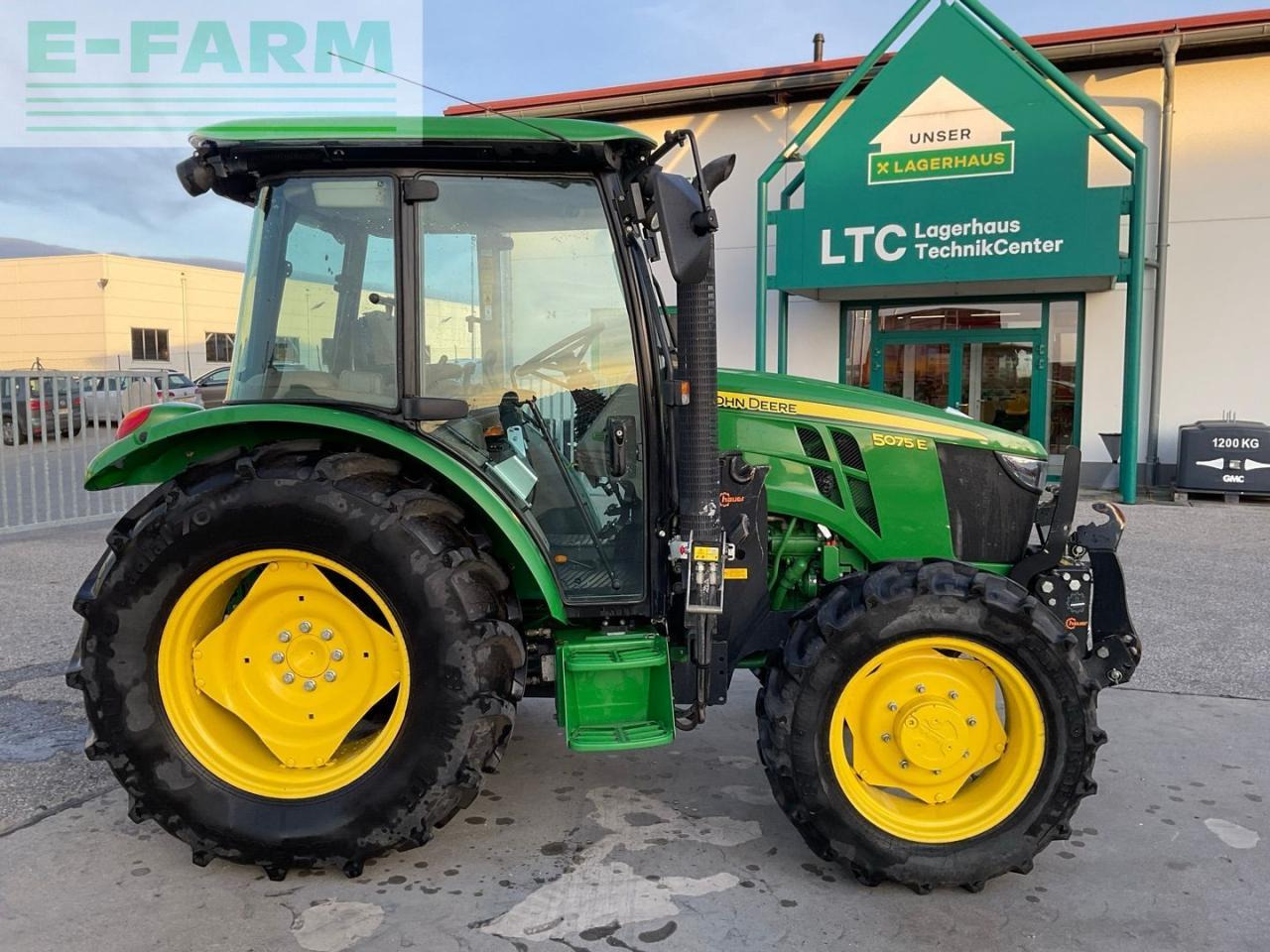 John Deere 5075E - Traktor: das Bild 5 John Deere 5075E - Traktor: das Bild 5