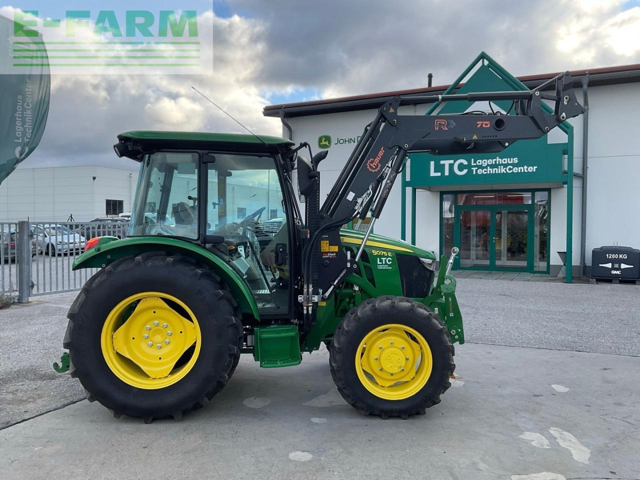 John Deere 5075E - Traktor: das Bild 5 John Deere 5075E - Traktor: das Bild 5