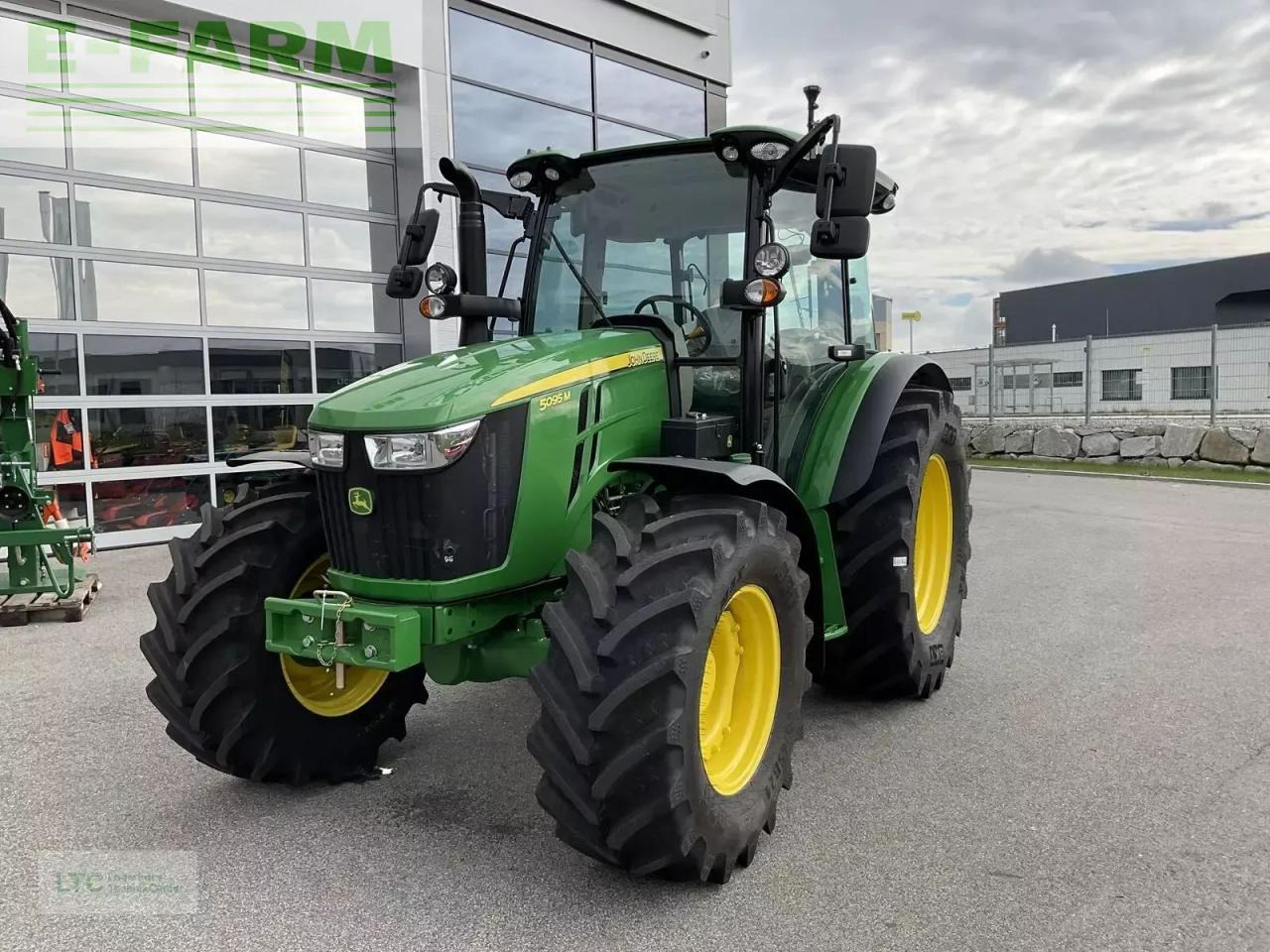 John Deere 5095m - Traktor: das Bild 1 John Deere 5095m - Traktor: das Bild 1