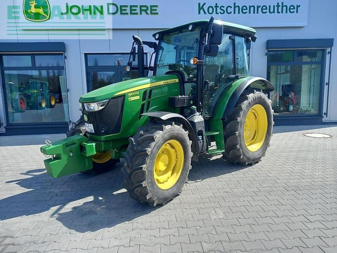 John Deere 5100m - Traktor: das Bild 1 John Deere 5100m - Traktor: das Bild 1