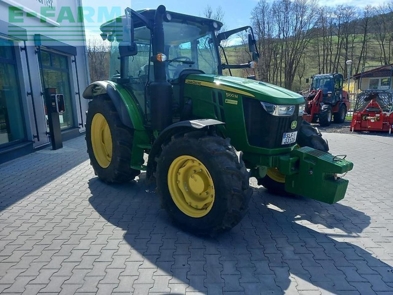 John Deere 5100m - Traktor: das Bild 2 John Deere 5100m - Traktor: das Bild 2