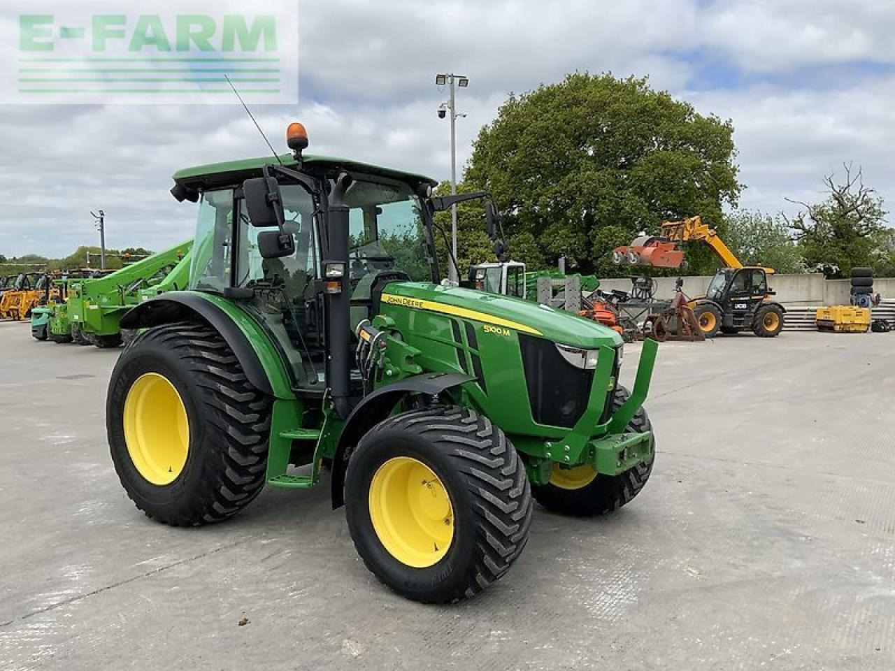 John Deere 5100m tractor (st23047) - Traktor: das Bild 2 John Deere 5100m tractor (st23047) - Traktor: das Bild 2